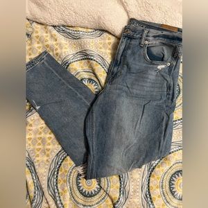 American eagle mom jean
